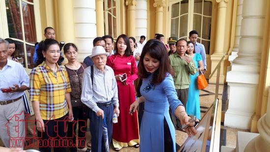 Nhà hát Lớn Hà Nội chính thức mở cửa đón khách tham quan ảnh 1